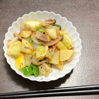 夏野菜とハムの蒸し焼きソテー